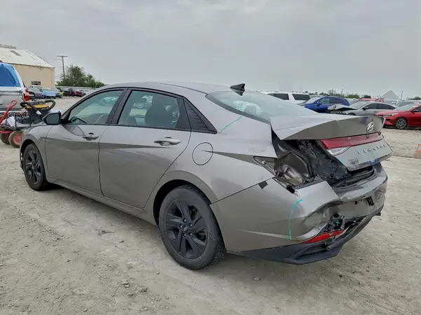 KMHLM4AG7MU128282 2021 HYUNDAI ELANTRA - Image 2