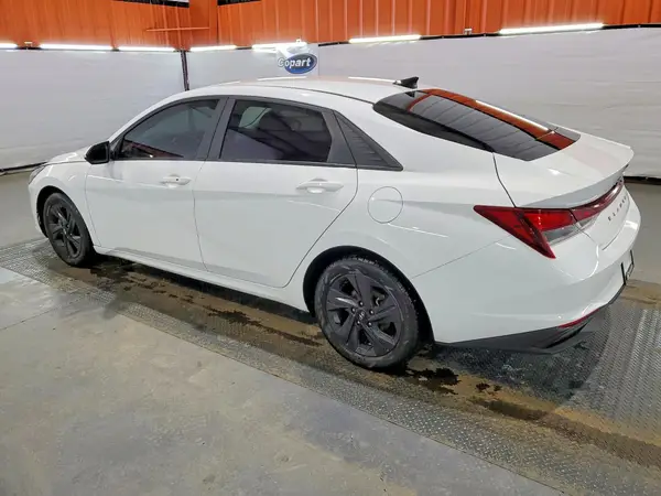 KMHLM4AG7MU142411 2021 HYUNDAI ELANTRA - Image 2