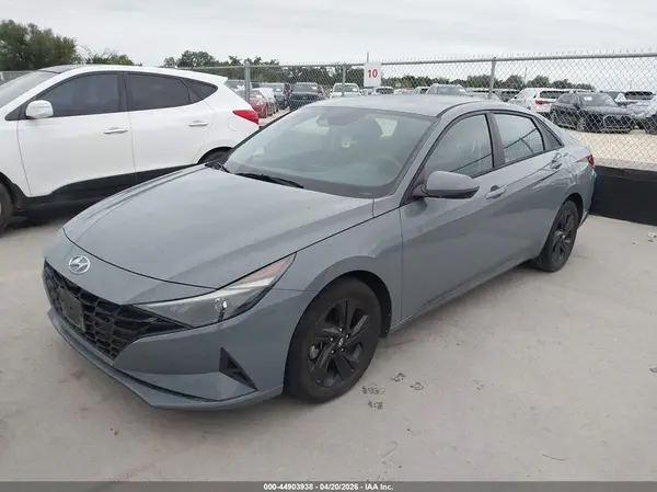 KMHLM4AG7MU154896 2021 HYUNDAI ELANTRA - Image 2