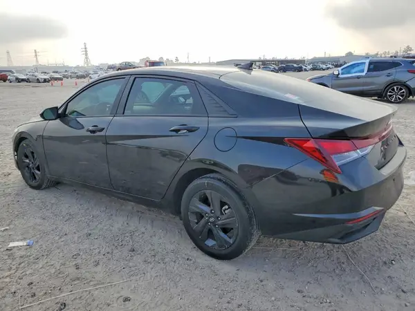 KMHLM4AG7MU157314 2021 HYUNDAI ELANTRA - Image 2