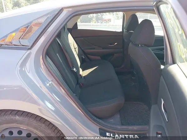 KMHLM4AG7MU172301 2021 HYUNDAI ELANTRA - Image 8