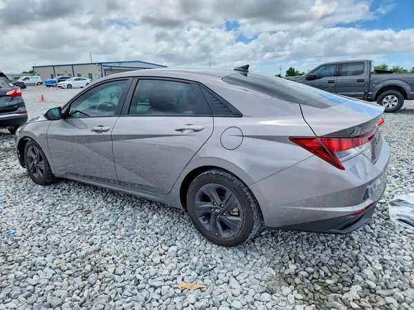 KMHLM4AG7MU173125 2021 HYUNDAI ELANTRA - Image 2