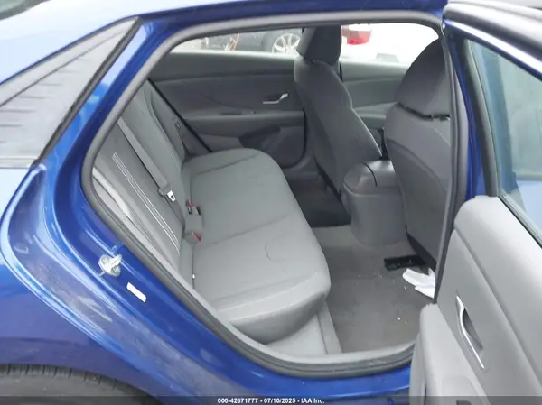 KMHLM4AG7MU212781 2021 HYUNDAI ELANTRA - Image 8