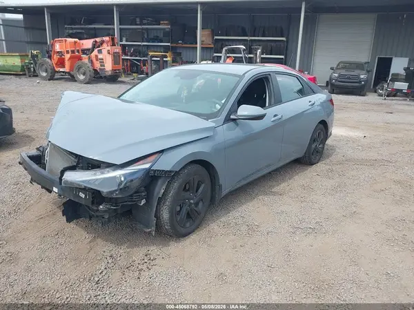 KMHLM4AG7MU213039 2021 HYUNDAI ELANTRA - Image 2
