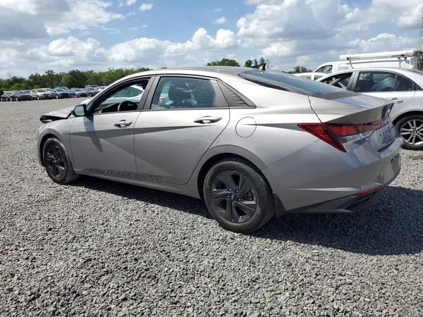KMHLM4AG7NU220302 2022 HYUNDAI ELANTRA - Image 2