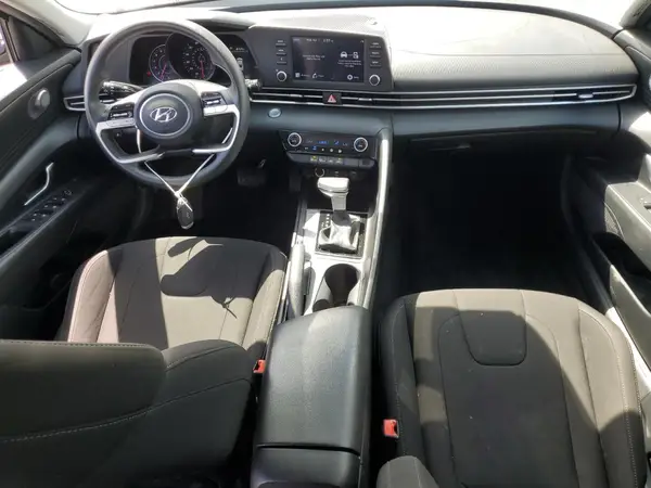 KMHLM4AG7NU220302 2022 HYUNDAI ELANTRA - Image 8