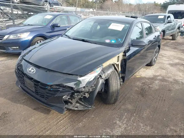 KMHLM4AG7NU220400 2022 HYUNDAI ELANTRA - Image 2