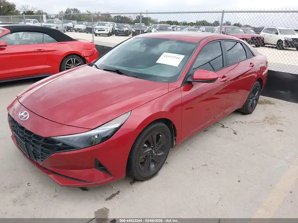 KMHLM4AG7NU226195 2022 HYUNDAI ELANTRA - Image 2