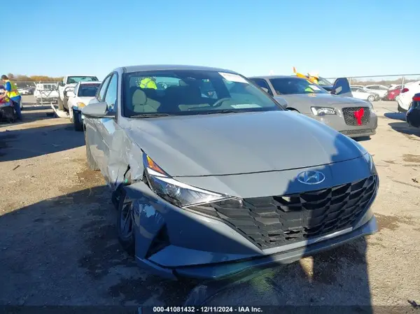 KMHLM4AG7NU241554 2022 HYUNDAI ELANTRA - Image 1