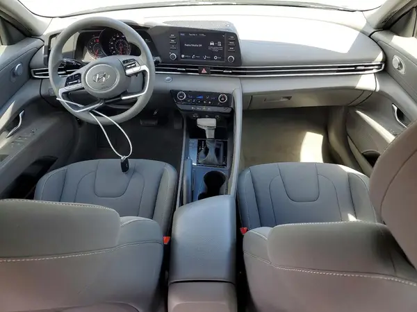 KMHLM4AG7NU245331 2022 HYUNDAI ELANTRA - Image 8