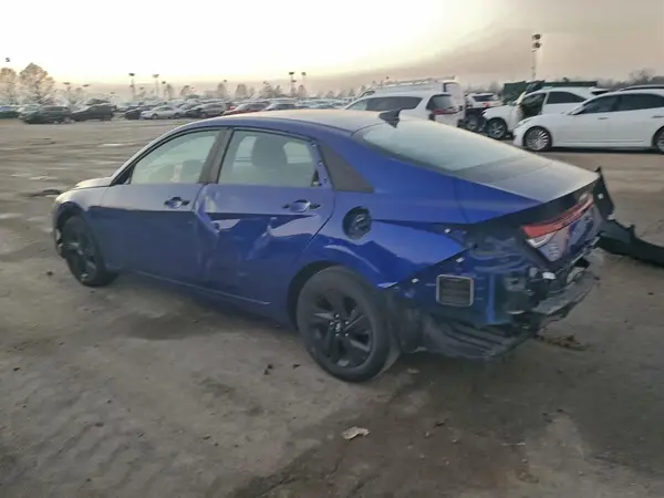 KMHLM4AG7NU245412 2022 HYUNDAI ELANTRA - Image 2