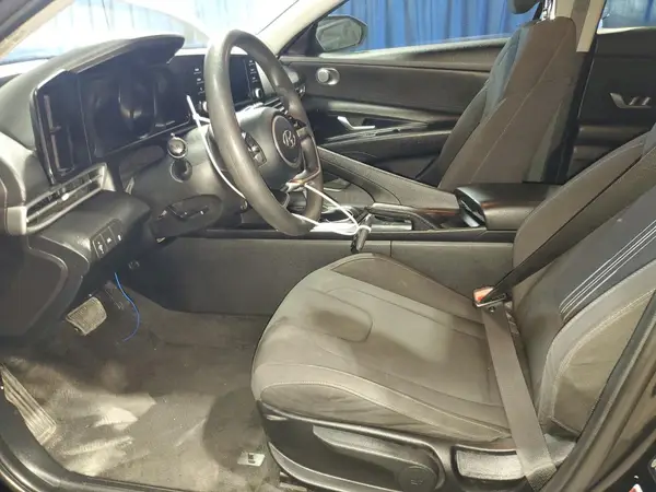 2022 HYUNDAI ELANTRA auction photo 7