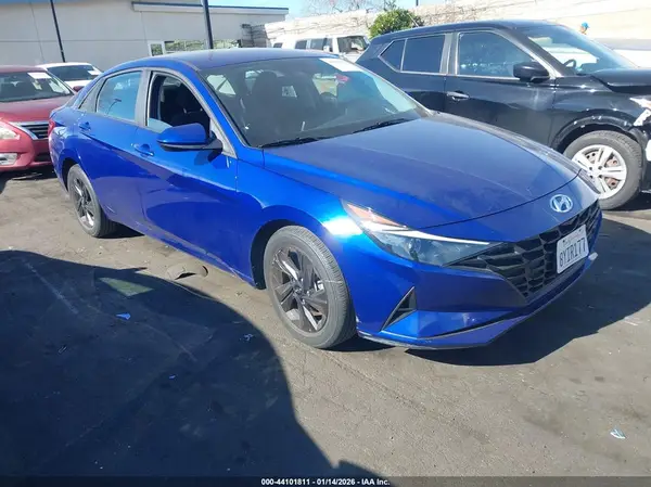 KMHLM4AG7NU255101 2022 HYUNDAI ELANTRA - Image 1