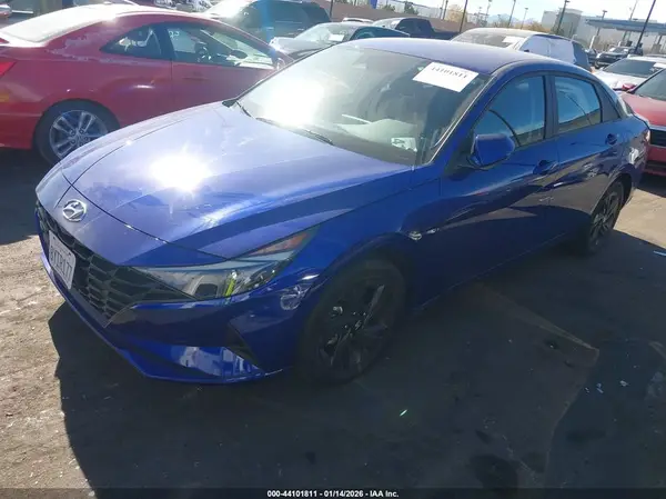 KMHLM4AG7NU255101 2022 HYUNDAI ELANTRA - Image 2