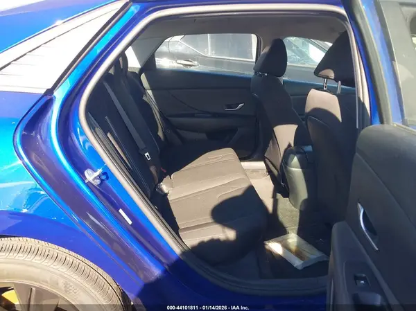 KMHLM4AG7NU255101 2022 HYUNDAI ELANTRA - Image 8