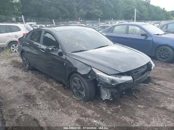 KMHLM4AG7NU260217 2022 HYUNDAI ELANTRA - Image 1