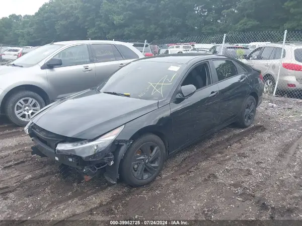 KMHLM4AG7NU260217 2022 HYUNDAI ELANTRA - Image 2