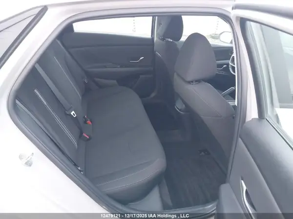 KMHLM4AG7NU284890 2022 HYUNDAI ELANTRA - Image 8