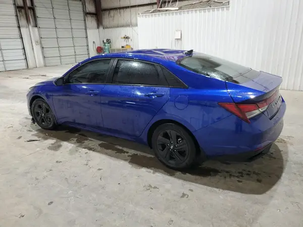 KMHLM4AG7NU285036 2022 HYUNDAI ELANTRA - Image 2