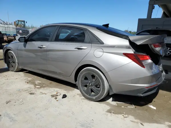 KMHLM4AG7NU291497 2022 HYUNDAI ELANTRA - Image 2