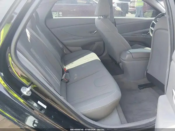 KMHLM4AG7NU294402 2022 HYUNDAI ELANTRA - Image 8
