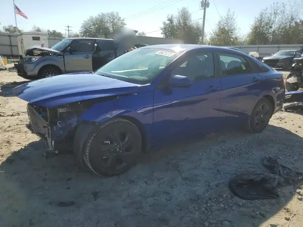 KMHLM4AG7NU312154 2022 HYUNDAI ELANTRA - Image 1