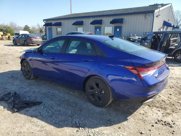 KMHLM4AG7NU312154 2022 HYUNDAI ELANTRA - Image 2