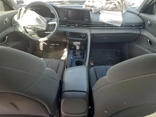 KMHLM4AG7NU312932 2022 HYUNDAI ELANTRA - Image 8
