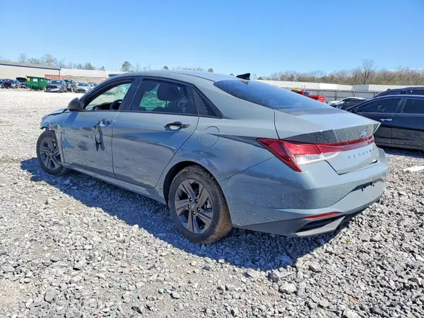 KMHLM4AG7NU322084 2022 HYUNDAI ELANTRA - Image 2