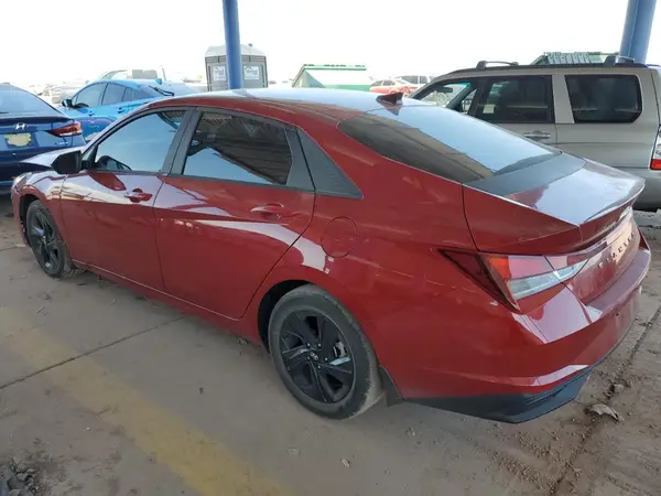 KMHLM4AG7NU323266 2022 HYUNDAI ELANTRA - Image 2