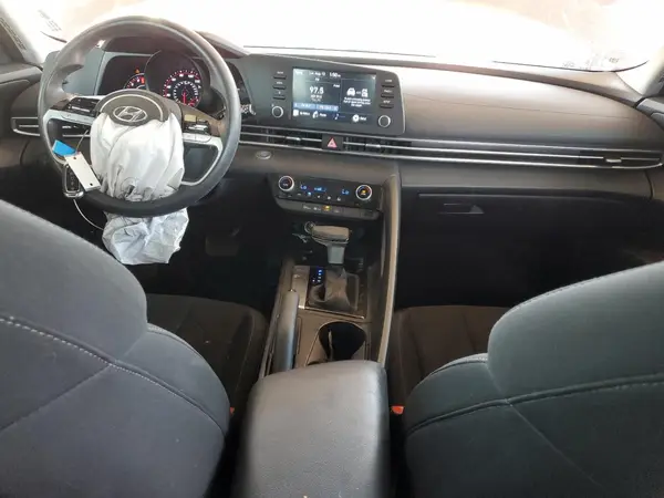 KMHLM4AG7NU323266 2022 HYUNDAI ELANTRA - Image 8
