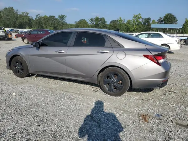 KMHLM4AG7NU326135 2022 HYUNDAI ELANTRA - Image 2