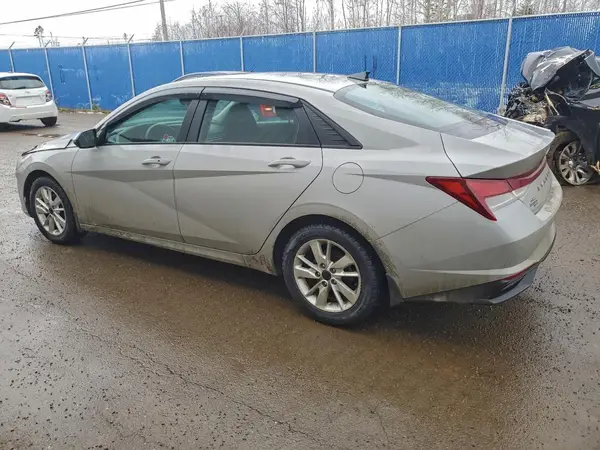 KMHLM4AG7NU327009 2022 HYUNDAI ELANTRA - Image 2