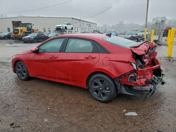 KMHLM4AG7NU327544 2022 HYUNDAI ELANTRA - Image 2