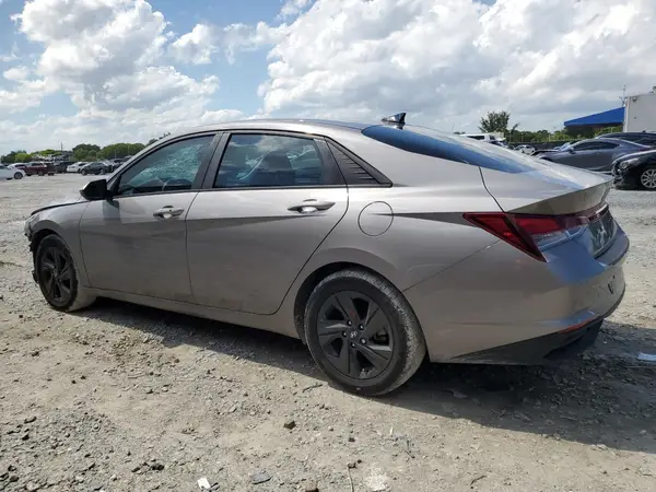 KMHLM4AG7NU333697 2022 HYUNDAI ELANTRA - Image 2