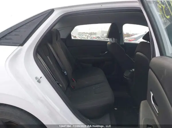 KMHLM4AG7NU335627 2022 HYUNDAI ELANTRA - Image 8