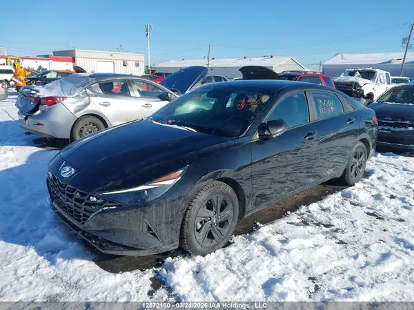 KMHLM4AG7NU335711 2022 HYUNDAI ELANTRA - Image 2