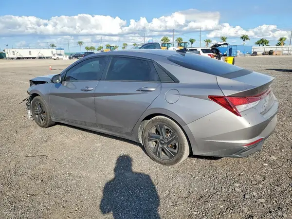 KMHLM4AG7NU346420 2022 HYUNDAI ELANTRA - Image 2