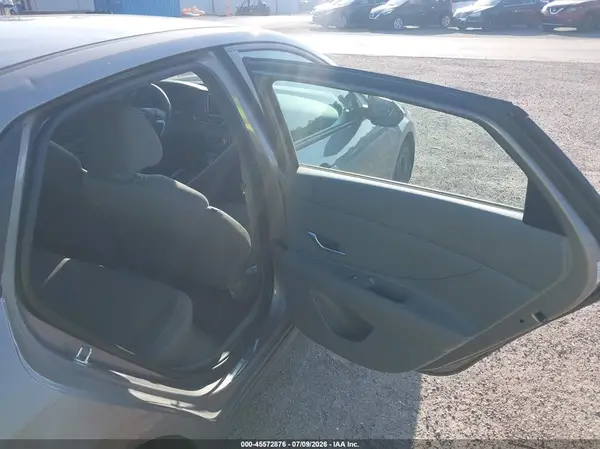 KMHLM4AG7NU351634 2022 HYUNDAI ELANTRA - Image 8