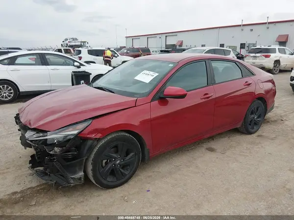 KMHLM4AG7NU358728 2022 HYUNDAI ELANTRA - Image 2