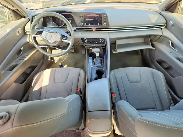 KMHLM4AG7PU374625 2023 HYUNDAI ELANTRA - Image 8