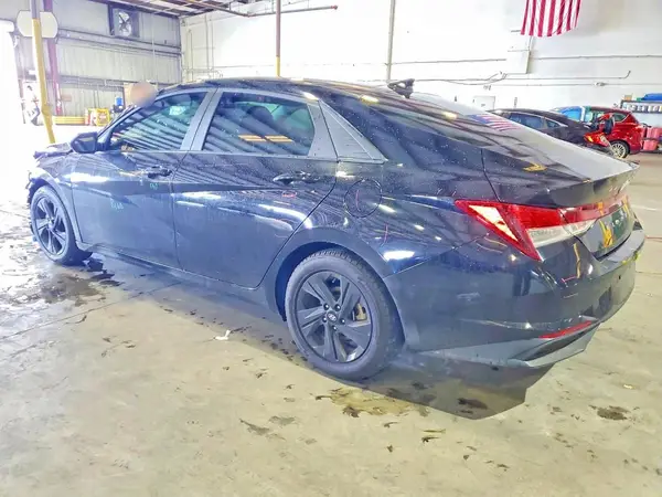 KMHLM4AG7PU374902 2023 HYUNDAI ELANTRA - Image 2