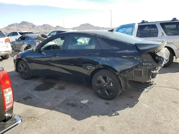 KMHLM4AG7PU378495 2023 HYUNDAI ELANTRA - Image 2