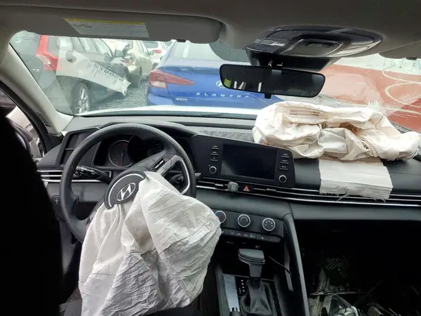 KMHLM4AG7PU389741 2023 HYUNDAI ELANTRA - Image 8
