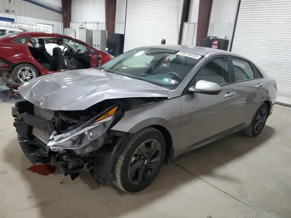 KMHLM4AG7PU392137 2023 HYUNDAI ELANTRA - Image 1