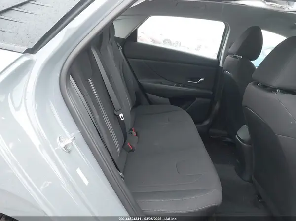 KMHLM4AG7PU397015 2023 HYUNDAI ELANTRA - Image 8