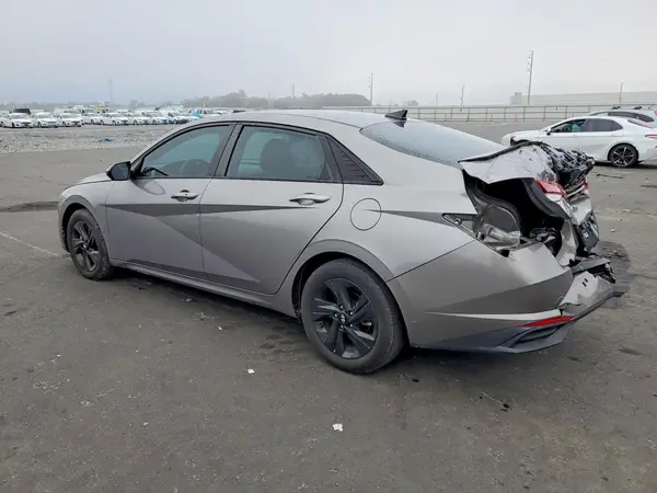 KMHLM4AG7PU414928 2023 HYUNDAI ELANTRA - Image 2