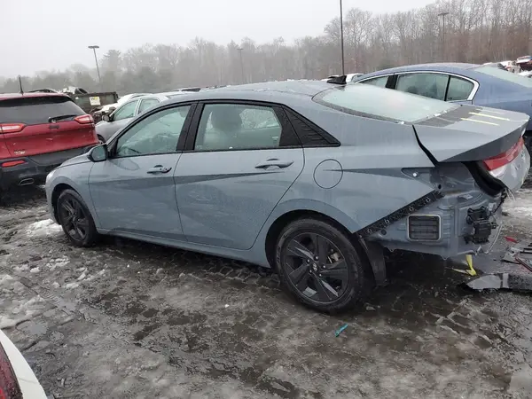 KMHLM4AG7PU416520 2023 HYUNDAI ELANTRA - Image 2