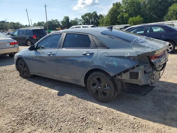 KMHLM4AG7PU424830 2023 HYUNDAI ELANTRA - Image 2