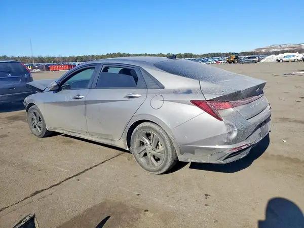 KMHLM4AG7PU431826 2023 HYUNDAI ELANTRA - Image 2